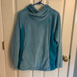 Blue fuzzy Northface pull over